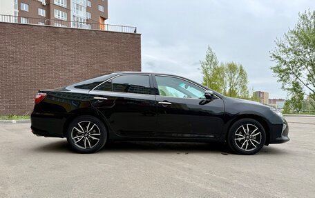 Toyota Camry, 2018 год, 2 600 000 рублей, 10 фотография