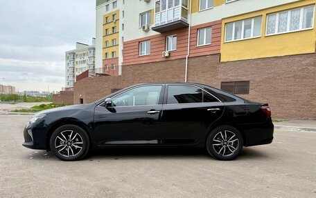 Toyota Camry, 2018 год, 2 600 000 рублей, 9 фотография