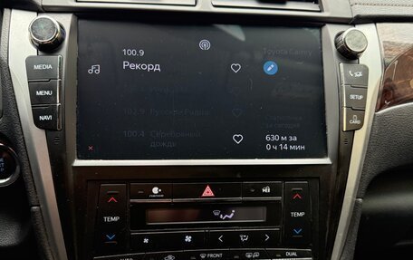 Toyota Camry, 2018 год, 2 600 000 рублей, 23 фотография
