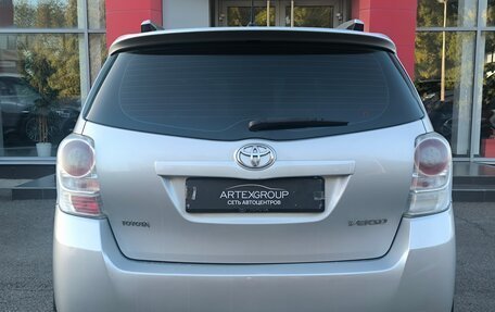 Toyota Verso I, 2010 год, 990 000 рублей, 5 фотография
