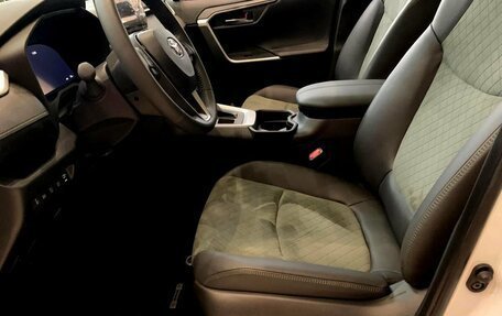 Toyota RAV4, 2025 год, 4 400 000 рублей, 12 фотография