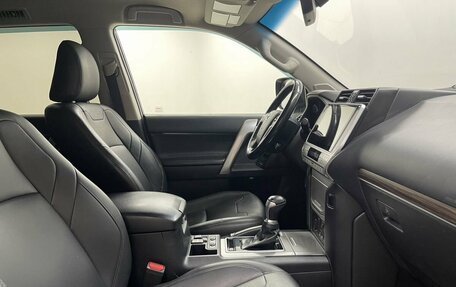 Toyota Land Cruiser Prado 150 рестайлинг 2, 2020 год, 3 987 000 рублей, 12 фотография