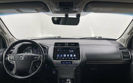 Toyota Land Cruiser Prado 150 рестайлинг 2, 2020 год, 3 987 000 рублей, 20 фотография