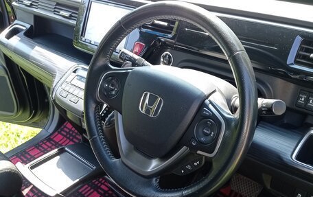 Honda Stepwgn IV, 2016 год, 1 800 000 рублей, 13 фотография