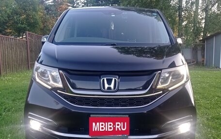 Honda Stepwgn IV, 2016 год, 1 800 000 рублей, 12 фотография