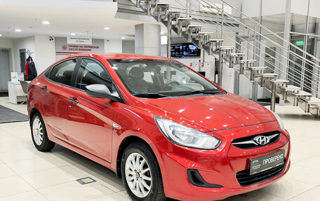 Hyundai Solaris II рестайлинг, 2012 год, 699 000 рублей, 3 фотография