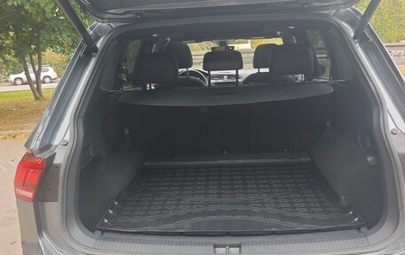 Volkswagen Tiguan II, 2021 год, 3 550 000 рублей, 4 фотография