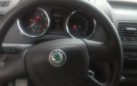 Skoda Yeti I рестайлинг, 2012 год, 1 020 000 рублей, 10 фотография