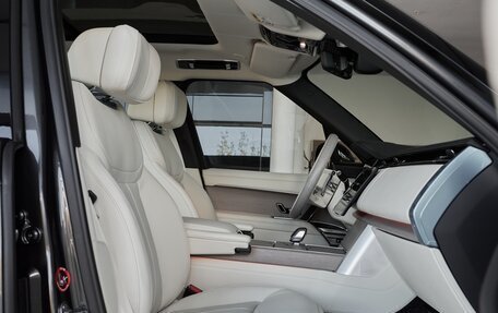 Land Rover Range Rover IV рестайлинг, 2025 год, 27 500 000 рублей, 7 фотография