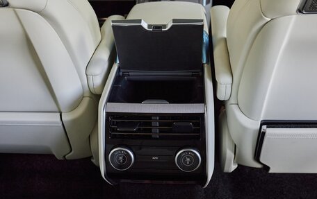 Land Rover Range Rover IV рестайлинг, 2025 год, 27 500 000 рублей, 22 фотография