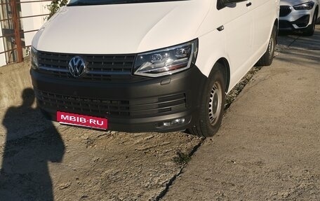 Volkswagen Transporter T6 рестайлинг, 2017 год, 3 300 000 рублей, 1 фотография