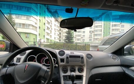 Pontiac Vibe II, 2008 год, 600 000 рублей, 10 фотография