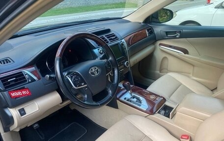 Toyota Camry, 2012 год, 1 900 000 рублей, 7 фотография