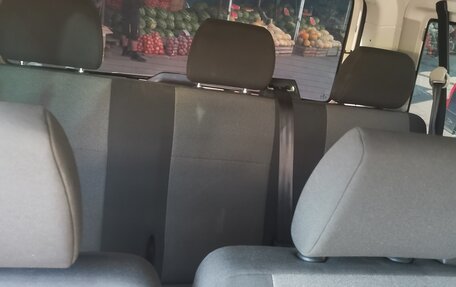 Volkswagen Transporter T6 рестайлинг, 2017 год, 3 300 000 рублей, 8 фотография