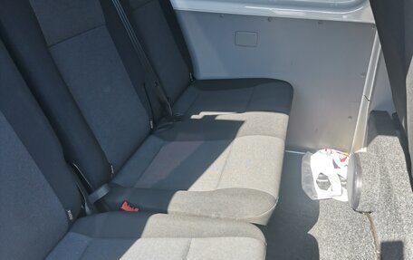 Volkswagen Transporter T6 рестайлинг, 2017 год, 3 300 000 рублей, 9 фотография