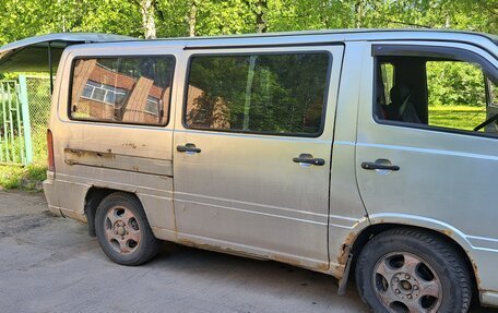 SsangYong Istana, 2002 год, 230 000 рублей, 7 фотография