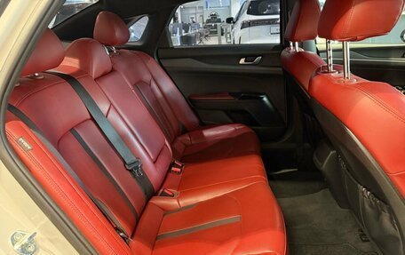 KIA K5, 2021 год, 2 700 000 рублей, 13 фотография