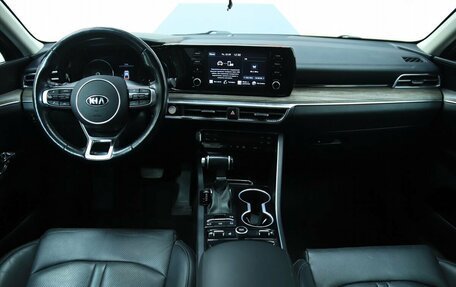 KIA K5, 2020 год, 2 320 000 рублей, 12 фотография