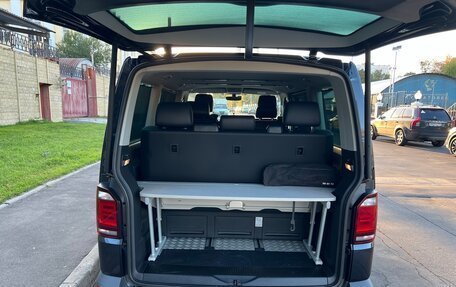 Volkswagen Multivan T6 рестайлинг, 2018 год, 4 600 000 рублей, 22 фотография