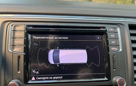 Volkswagen Multivan T6 рестайлинг, 2018 год, 4 600 000 рублей, 26 фотография