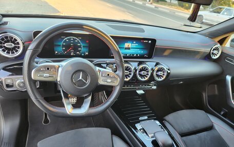 Mercedes-Benz CLA, 2019 год, 3 600 000 рублей, 12 фотография