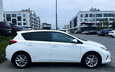 Toyota Auris II, 2014 год, 1 290 000 рублей, 3 фотография