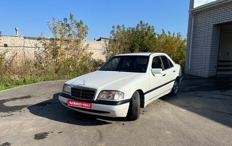 Mercedes-Benz C-Класс, 1993 год, 600 000 рублей, 1 фотография