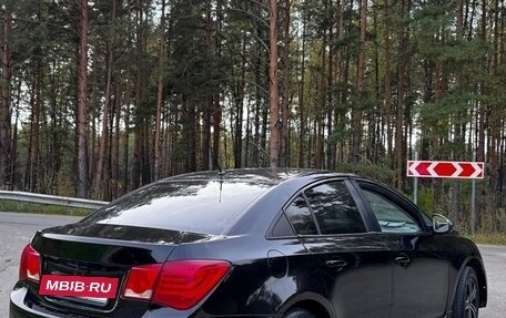 Chevrolet Cruze II, 2010 год, 430 000 рублей, 2 фотография