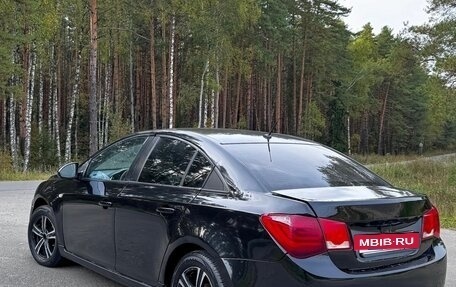 Chevrolet Cruze II, 2010 год, 430 000 рублей, 3 фотография