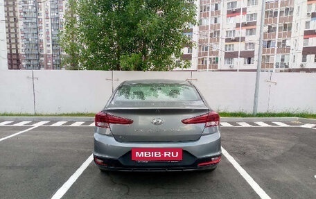 Hyundai Elantra VI рестайлинг, 2019 год, 1 100 000 рублей, 2 фотография
