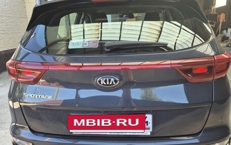 KIA Sportage IV рестайлинг, 2020 год, 2 500 000 рублей, 5 фотография