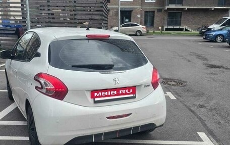 Peugeot 208 II, 2013 год, 750 000 рублей, 4 фотография