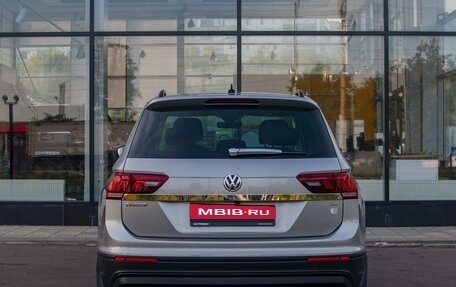 Volkswagen Tiguan II, 2019 год, 2 690 000 рублей, 4 фотография