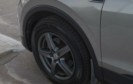 Volkswagen Tiguan II, 2019 год, 2 690 000 рублей, 9 фотография