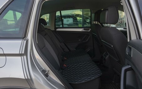 Volkswagen Tiguan II, 2019 год, 2 690 000 рублей, 11 фотография