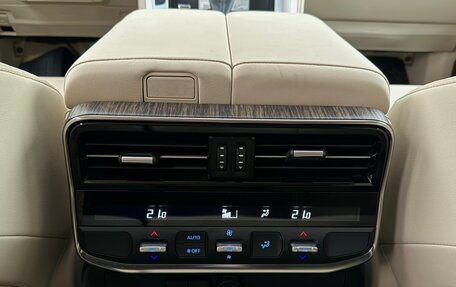 Toyota Land Cruiser, 2022 год, 10 148 000 рублей, 31 фотография