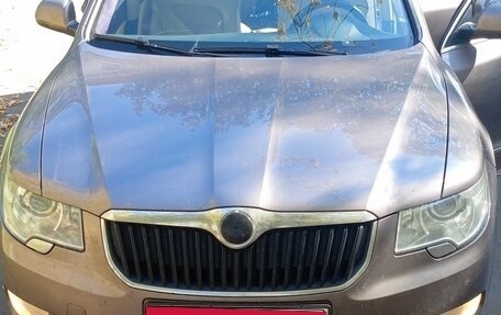 Skoda Superb III рестайлинг, 2012 год, 1 450 000 рублей, 1 фотография