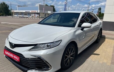 Toyota Camry, 2022 год, 4 000 000 рублей, 2 фотография