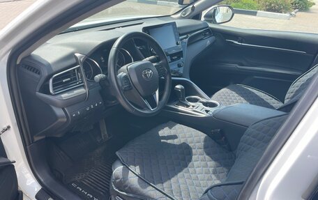 Toyota Camry, 2022 год, 4 000 000 рублей, 5 фотография