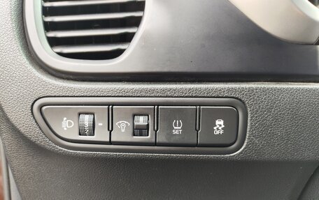KIA Rio IV, 2021 год, 1 670 000 рублей, 10 фотография