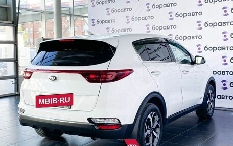 KIA Sportage IV рестайлинг, 2018 год, 2 099 000 рублей, 3 фотография