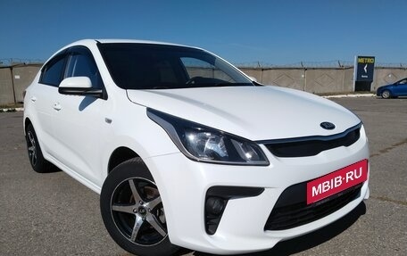 KIA Rio IV, 2020 год, 1 550 000 рублей, 2 фотография