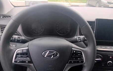 Hyundai Solaris II рестайлинг, 2021 год, 1 560 000 рублей, 6 фотография