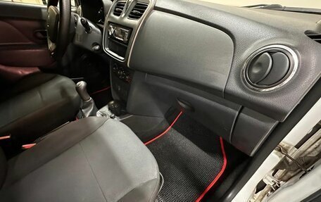 Renault Logan II, 2014 год, 677 000 рублей, 8 фотография