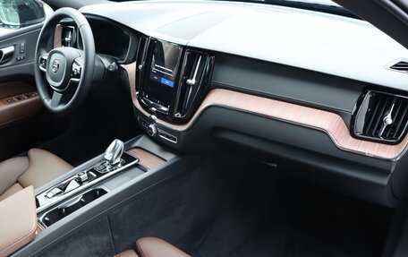 Volvo XC60 II, 2024 год, 6 290 000 рублей, 10 фотография