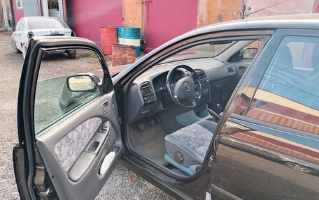 Toyota Avensis III рестайлинг, 1998 год, 420 000 рублей, 6 фотография