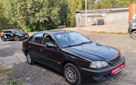 Toyota Avensis III рестайлинг, 1998 год, 420 000 рублей, 4 фотография