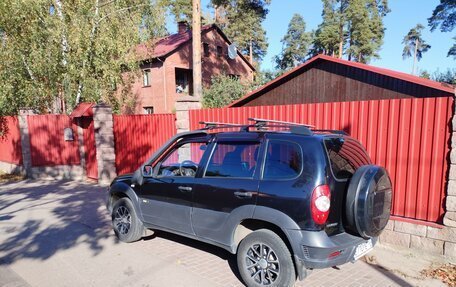 Chevrolet Niva I рестайлинг, 2017 год, 725 000 рублей, 11 фотография