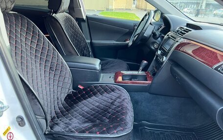Toyota Camry, 2013 год, 1 800 000 рублей, 10 фотография
