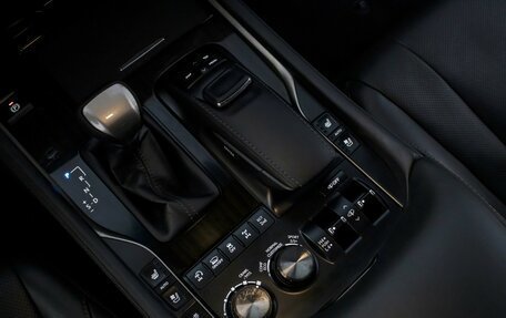Lexus LX III, 2018 год, 7 648 000 рублей, 16 фотография